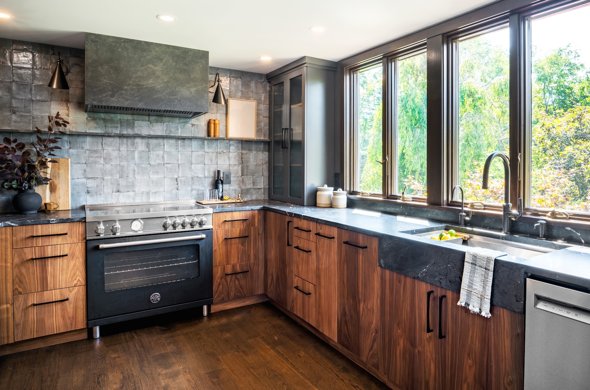 Branford Ct Kitchen Design • Design By The Jonathans