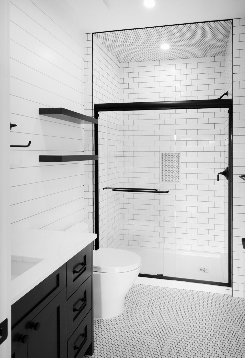 Bathroom Design Black And White Tile