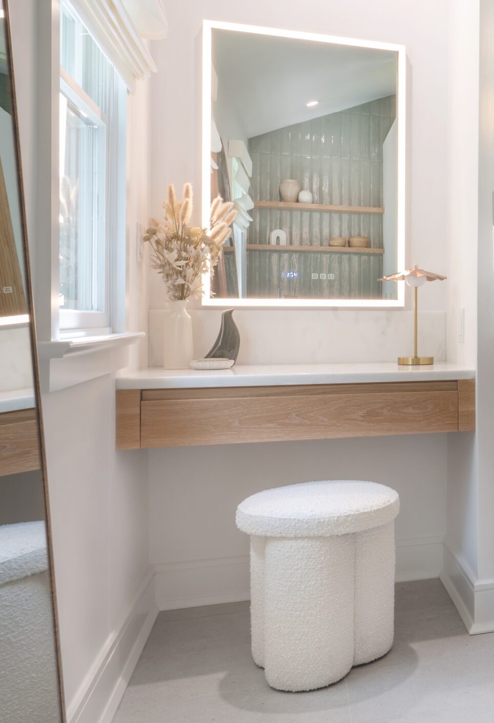 Bathroom Makeup Vanity With Stool