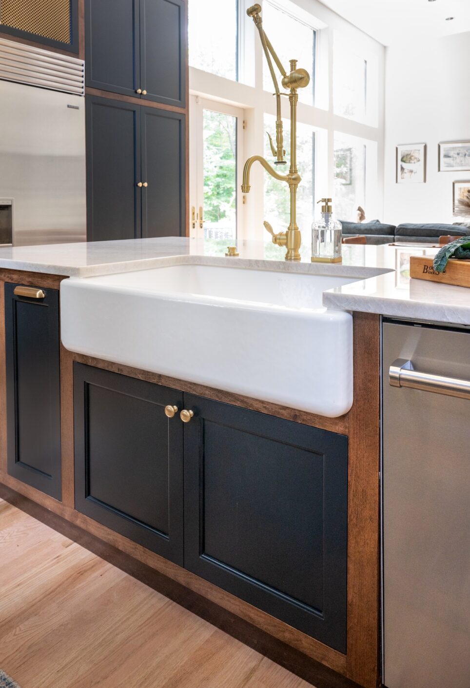 Black And Gold Kitchen Cabinets Woodbridge Ct