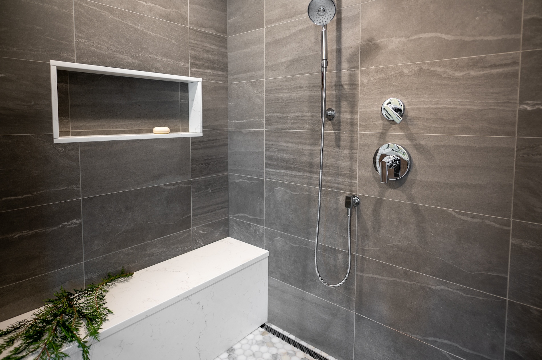 Black Shower Tile White Marble Bench