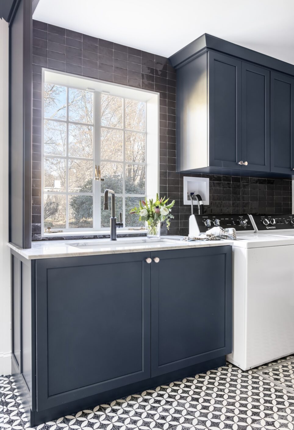 Blue And White Laundry Room Design