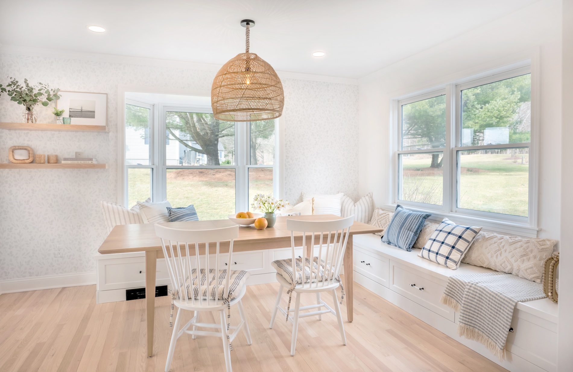Breakfast Nook Design With Bench Seating