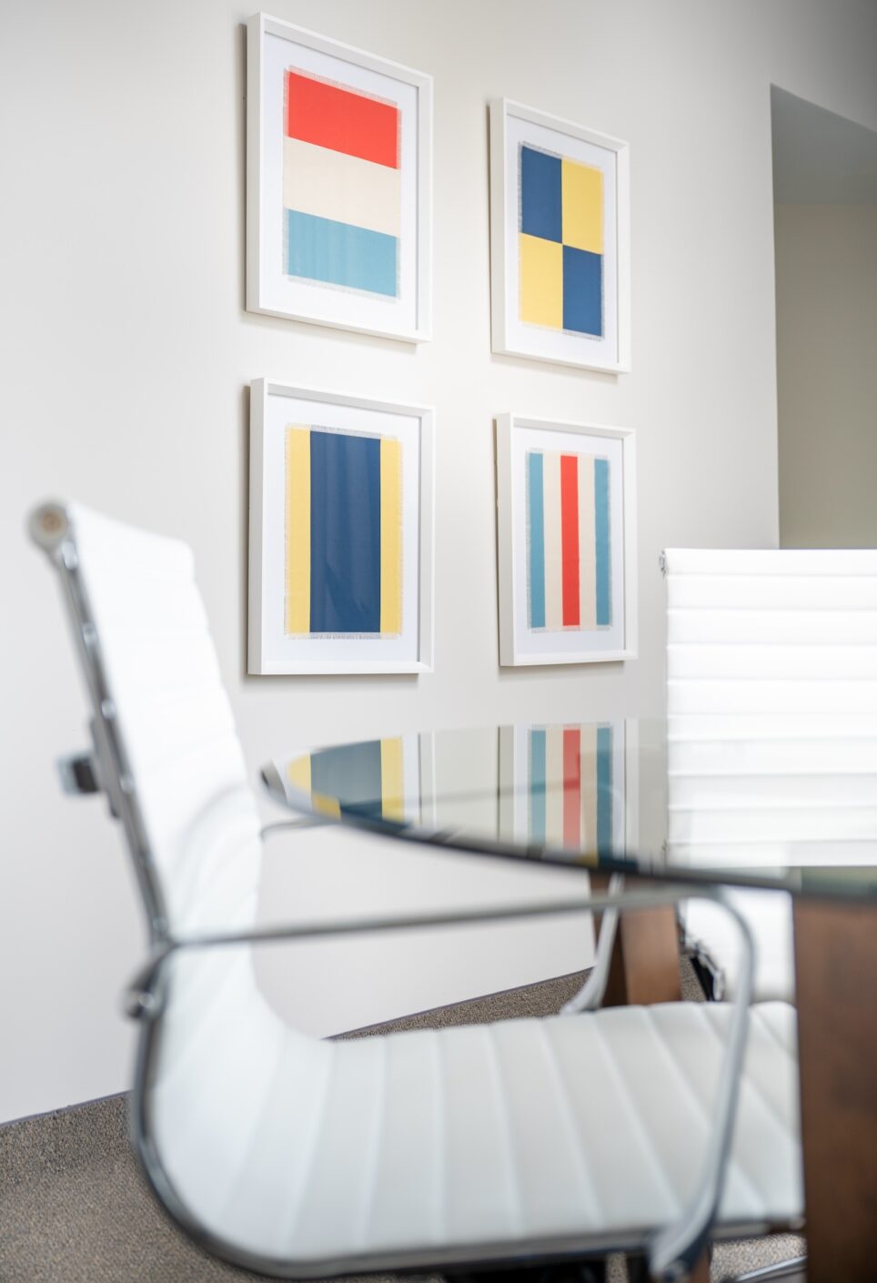 Commercial Design Swivel Chairs White