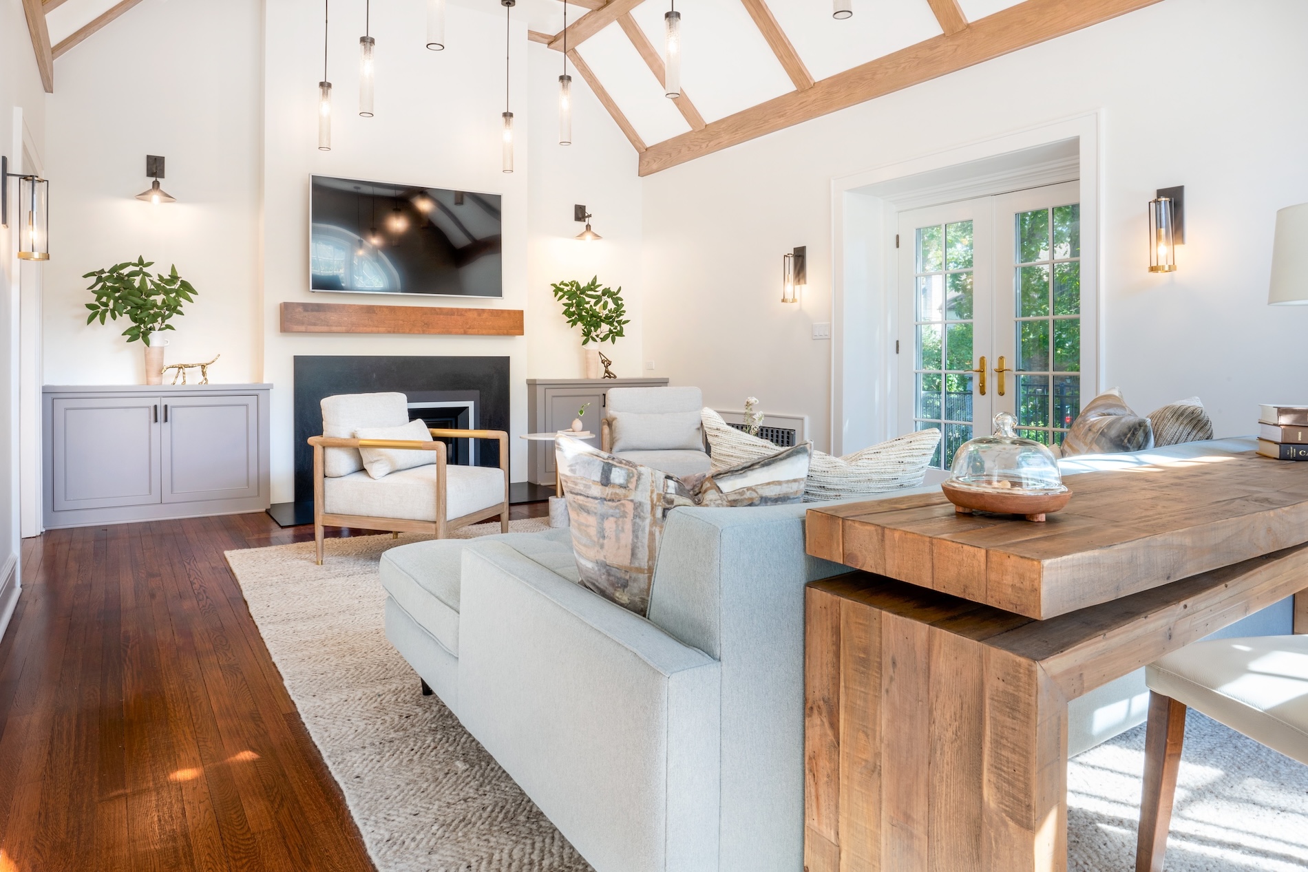 Contemporary Organic Living Room Interior Design