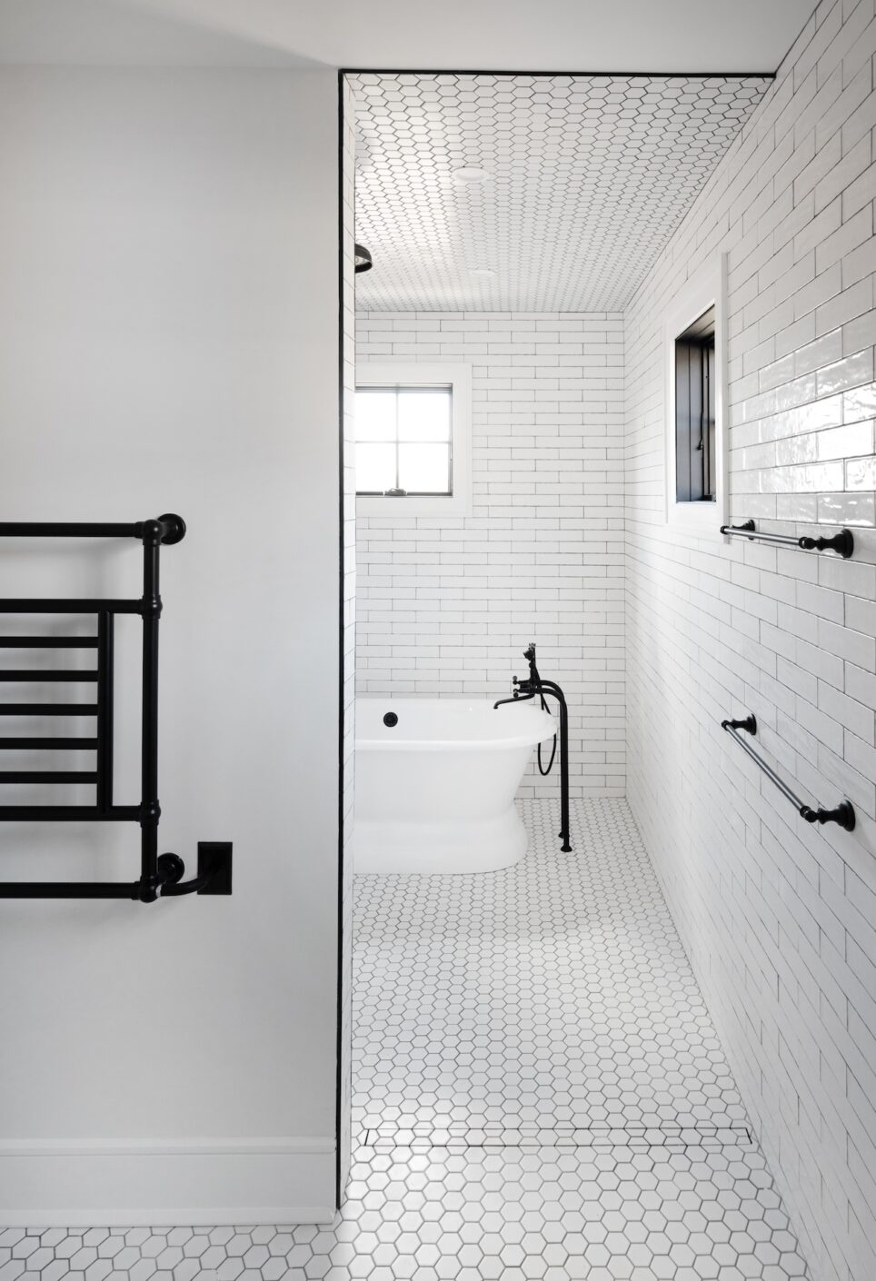 Floor To Ceiling Shower Tile Black And White