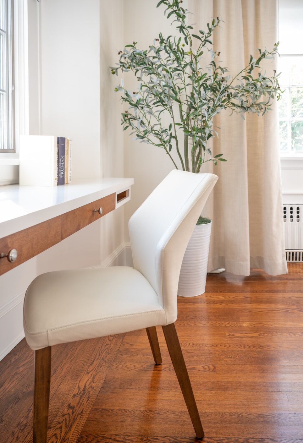 Home Office Built In Desk Cream Chair