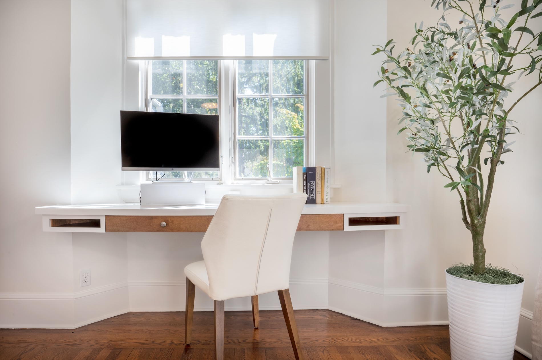 Home Office Built In Desk