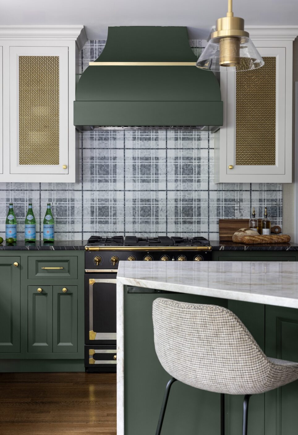 Kitchen Island Stool Green Range Hood