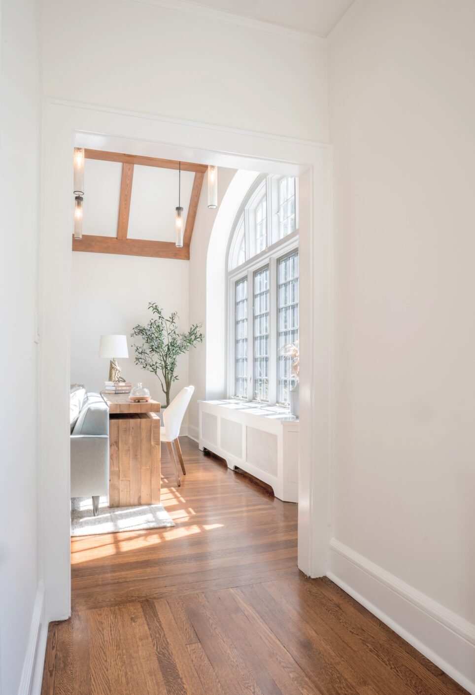 Light Home Design White Walls With Wood Floors