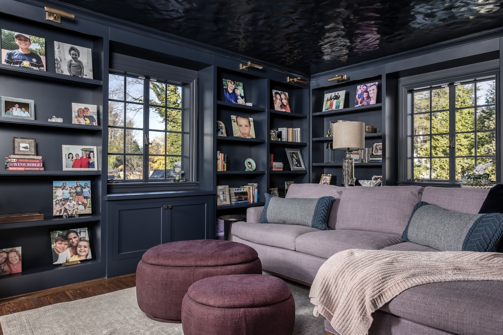 Monochrome Built In Bookshelves Navy Blue