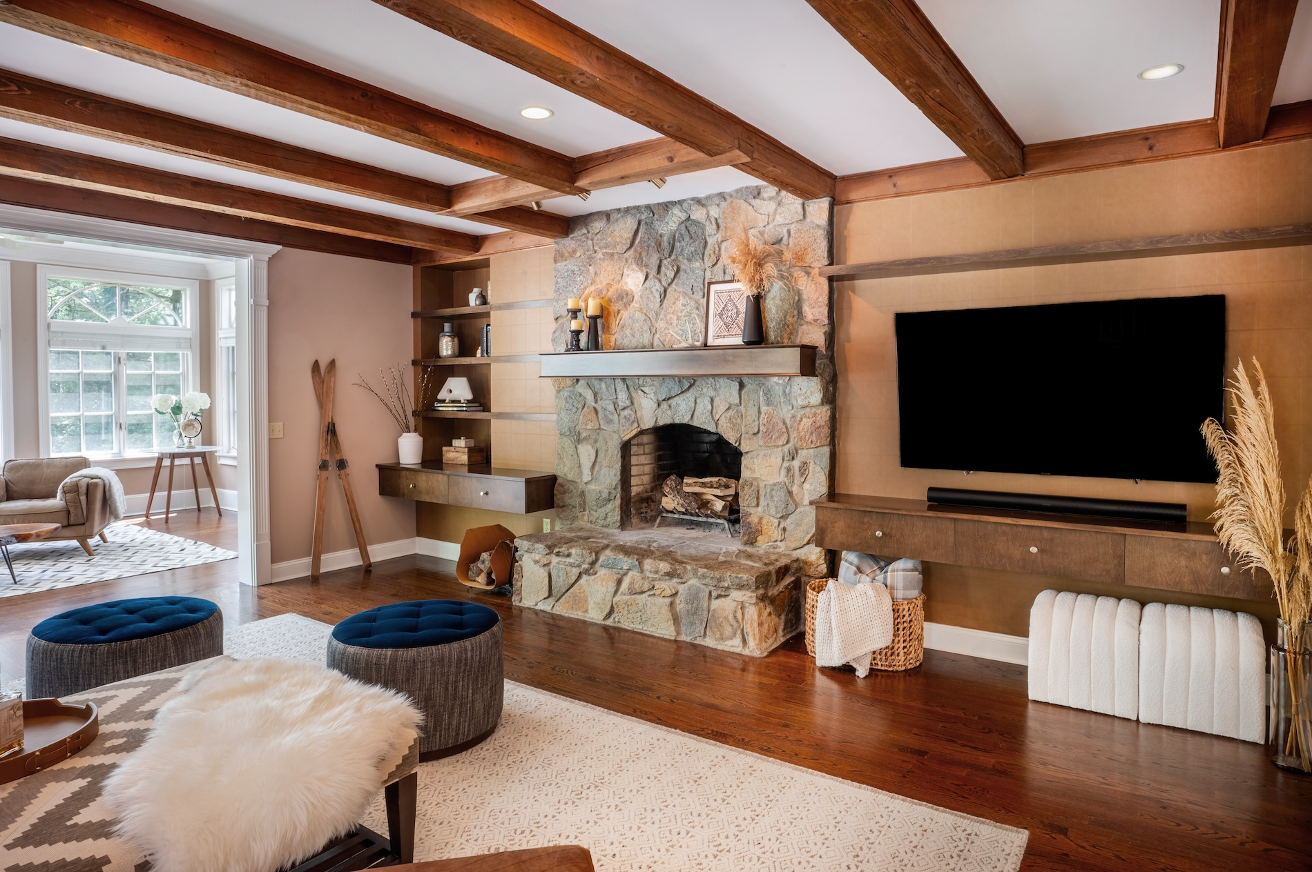 Woodbridge Ct Living Room Interior Design