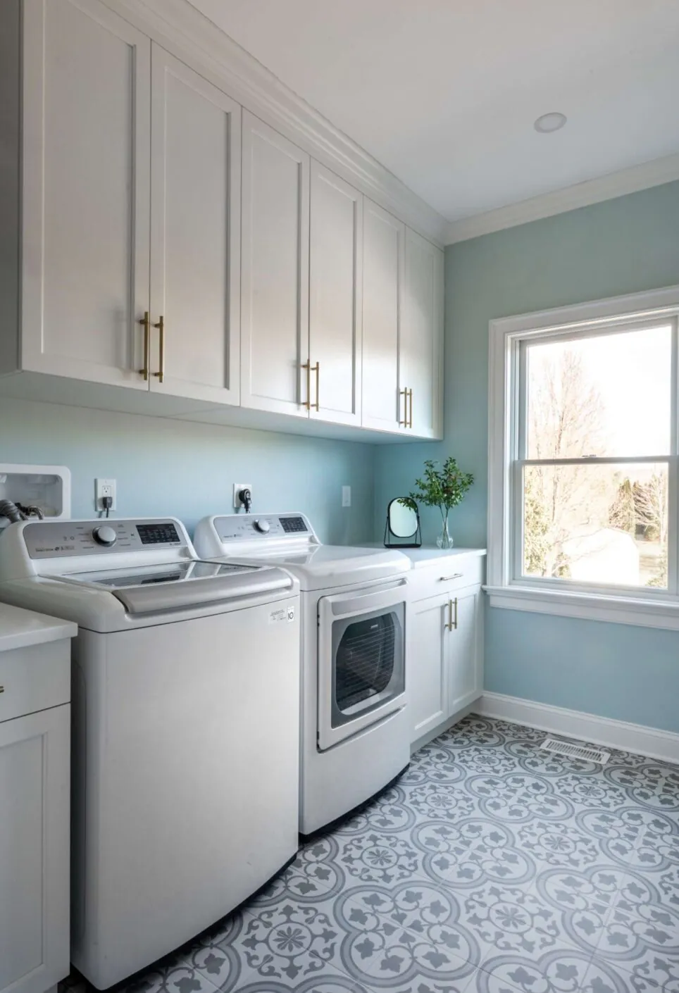 Design By The Jonathans Laundry Room Designer